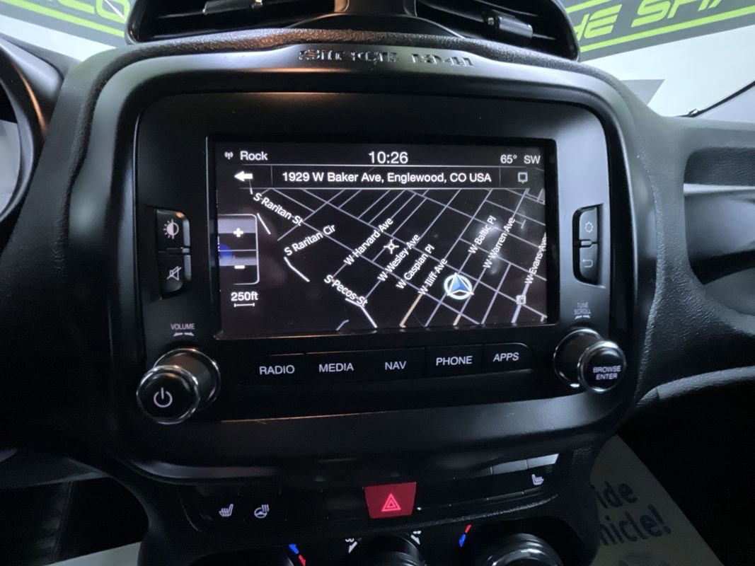 Used 2016 Jeep Renegade Trailhawk w/ Premium Trailhawk Package image 23