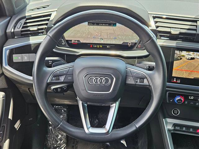 Used 2023 Audi Q3 2.0T Premium Plus w/ Premium Plus Package AWD/4WD image 14