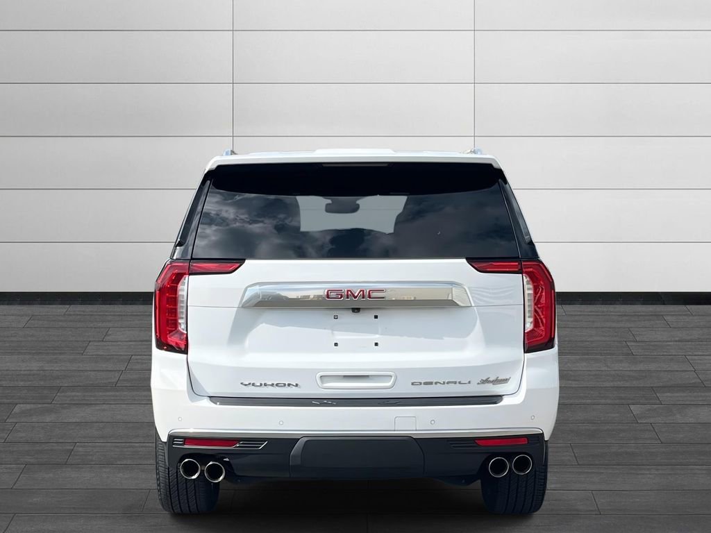 Used 2023 GMC Yukon XL Denali image 4