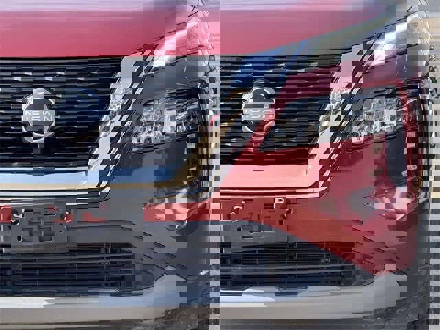 Used 2023 Nissan Rogue S image 7