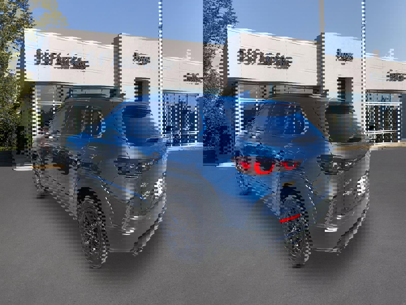 Used 2025 MAZDA CX-50 AWD 2.5 Hybrid w/ Premium Pkg image 3