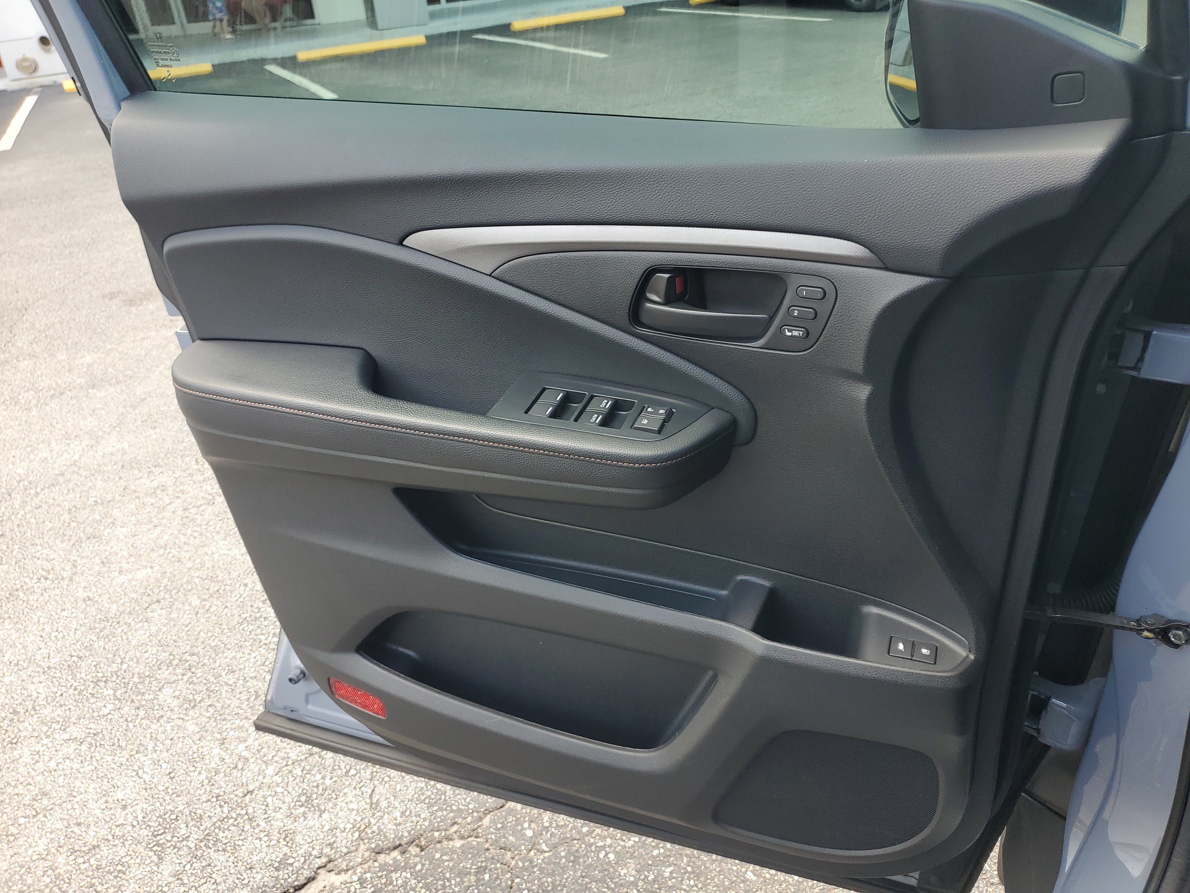 Used 2022 Honda Pilot TrailSport image 22