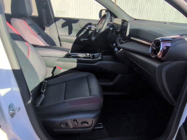 Used 2025 Chevrolet Equinox RS w/ Convenience Package III image 29