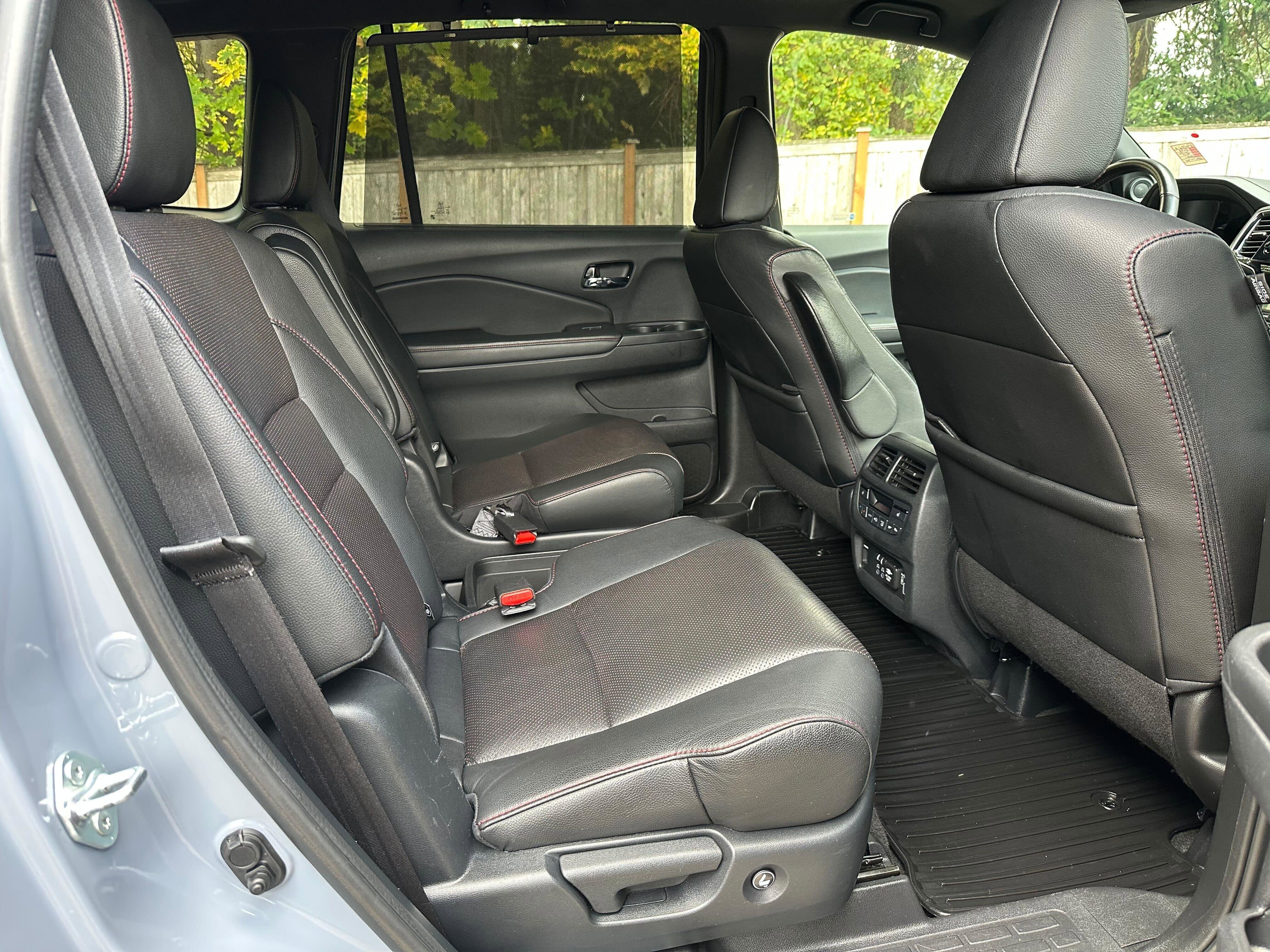 Used 2022 Honda Pilot Black Edition image 12