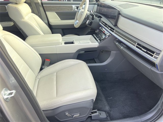 Used 2025 Hyundai Santa Fe Limited image 14