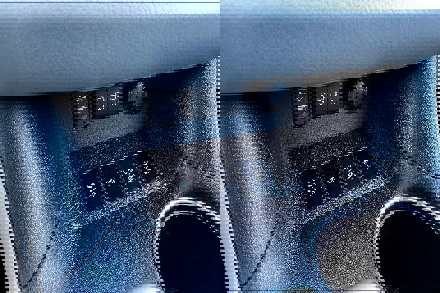 Used 2017 Toyota Highlander Limited Platinum image 33