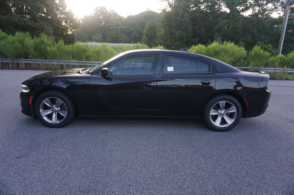 Used 2018 Dodge Charger SXT Plus w/ Navigation & Travel Group RWD image 18