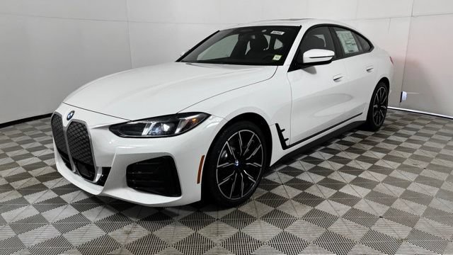 New 2026 BMW i4 xDrive40i w/ M Sport Package AWD/4WD image 3
