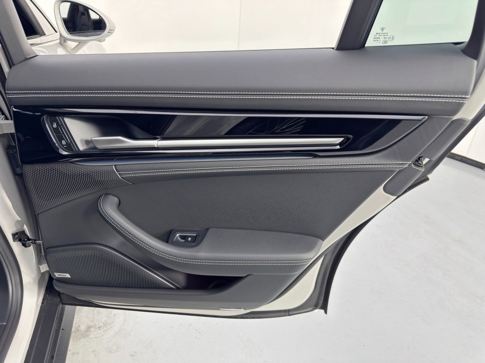 Used 2025 Porsche Panamera 4S image 48