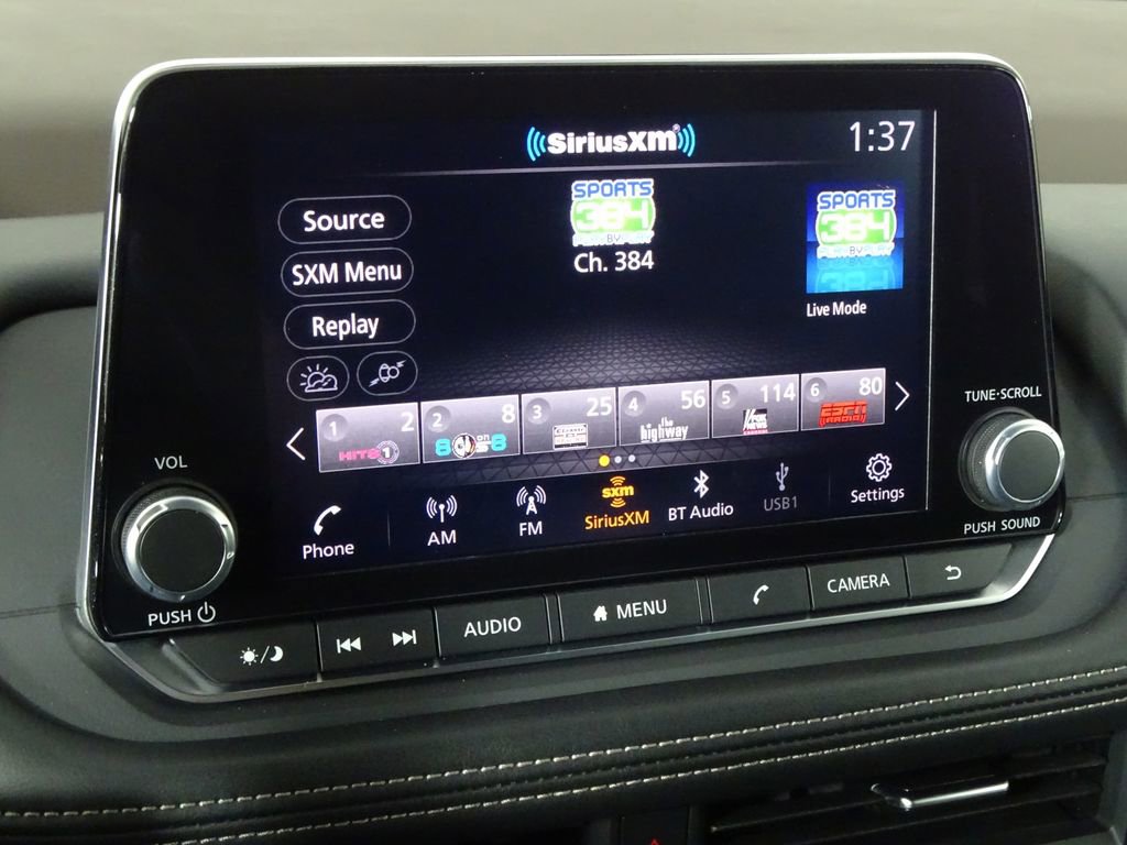 Used 2023 Nissan Rogue SV image 34