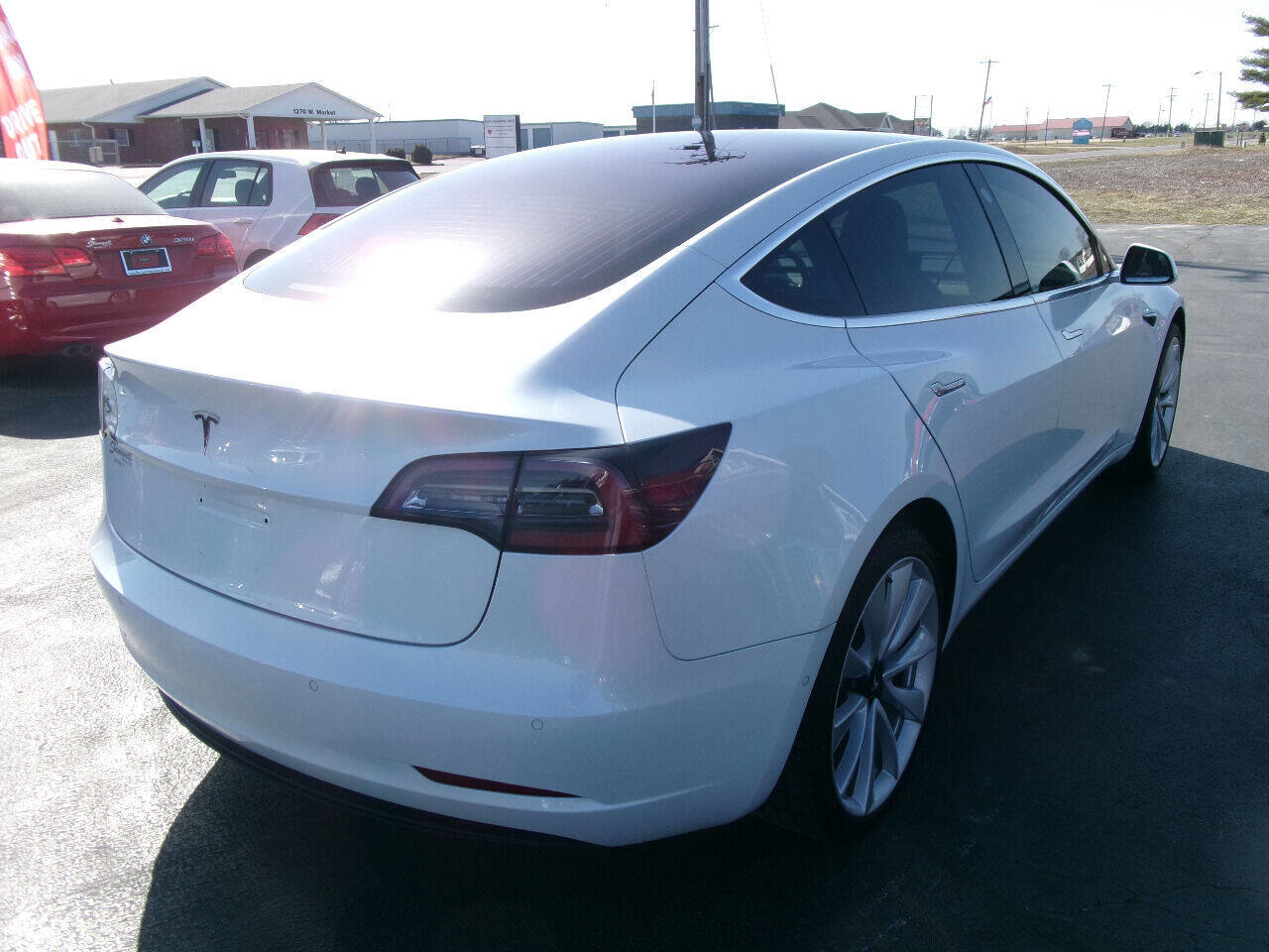 Used 2018 Tesla Model 3 Mid Range image 4