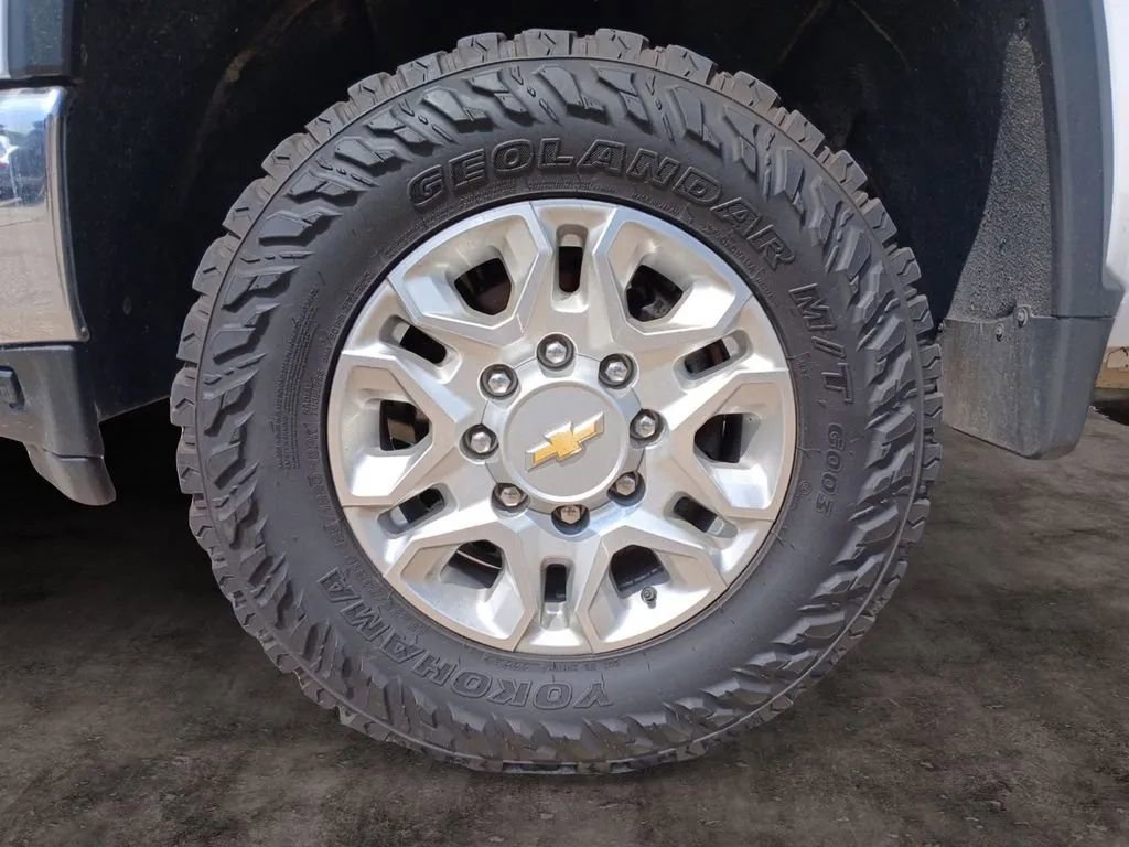 Used 2023 Chevrolet Silverado 2500 LTZ w/ LTZ Plus Package AWD/4WD image 9