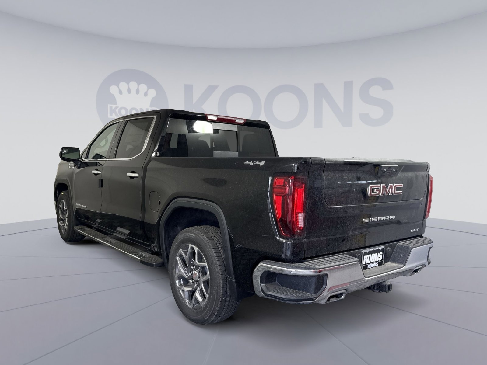 New 2026 GMC Sierra 1500 SLT AWD/4WD image 4