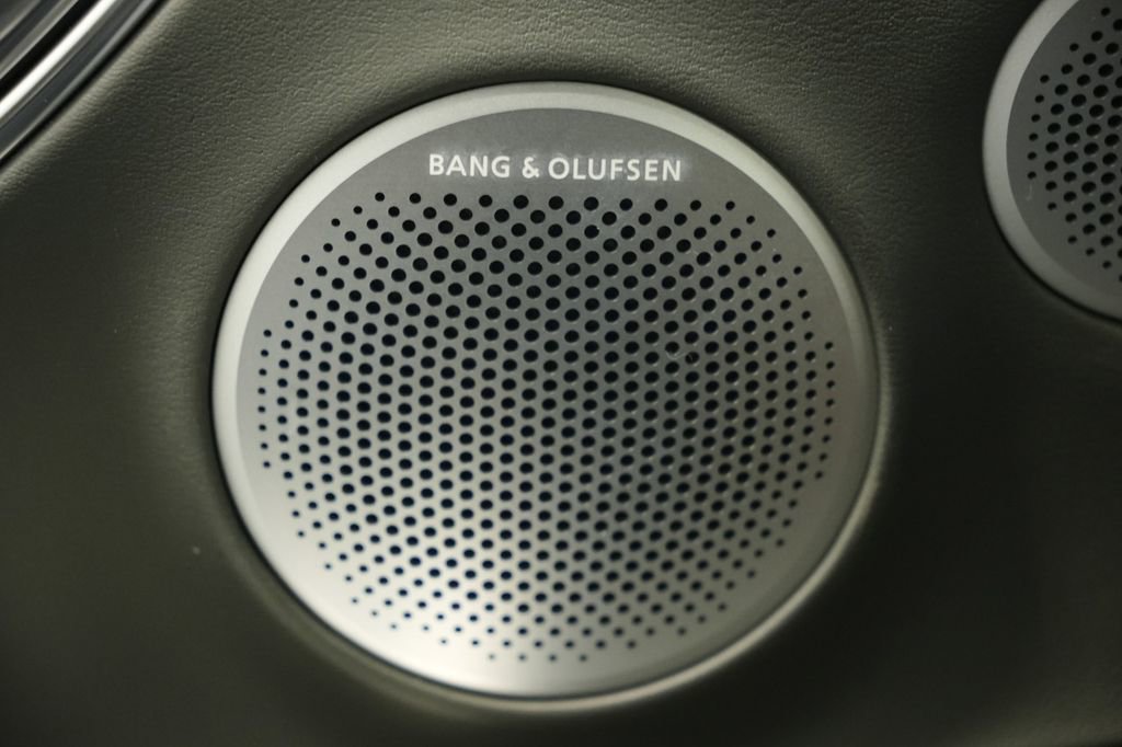 New 2025 Genesis GV80 3.5T Prestige image 25