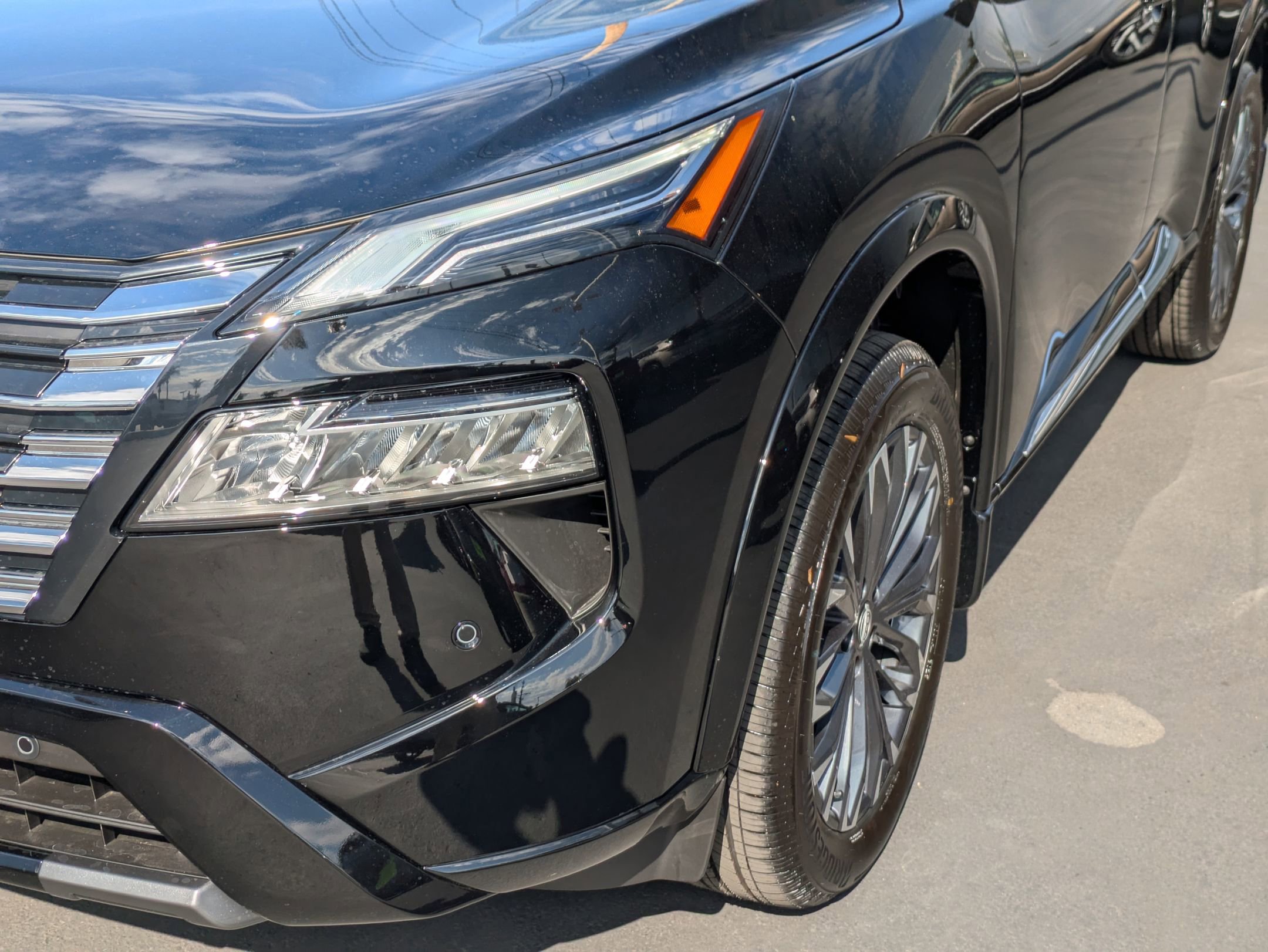 New 2026 Nissan Rogue Platinum image 10