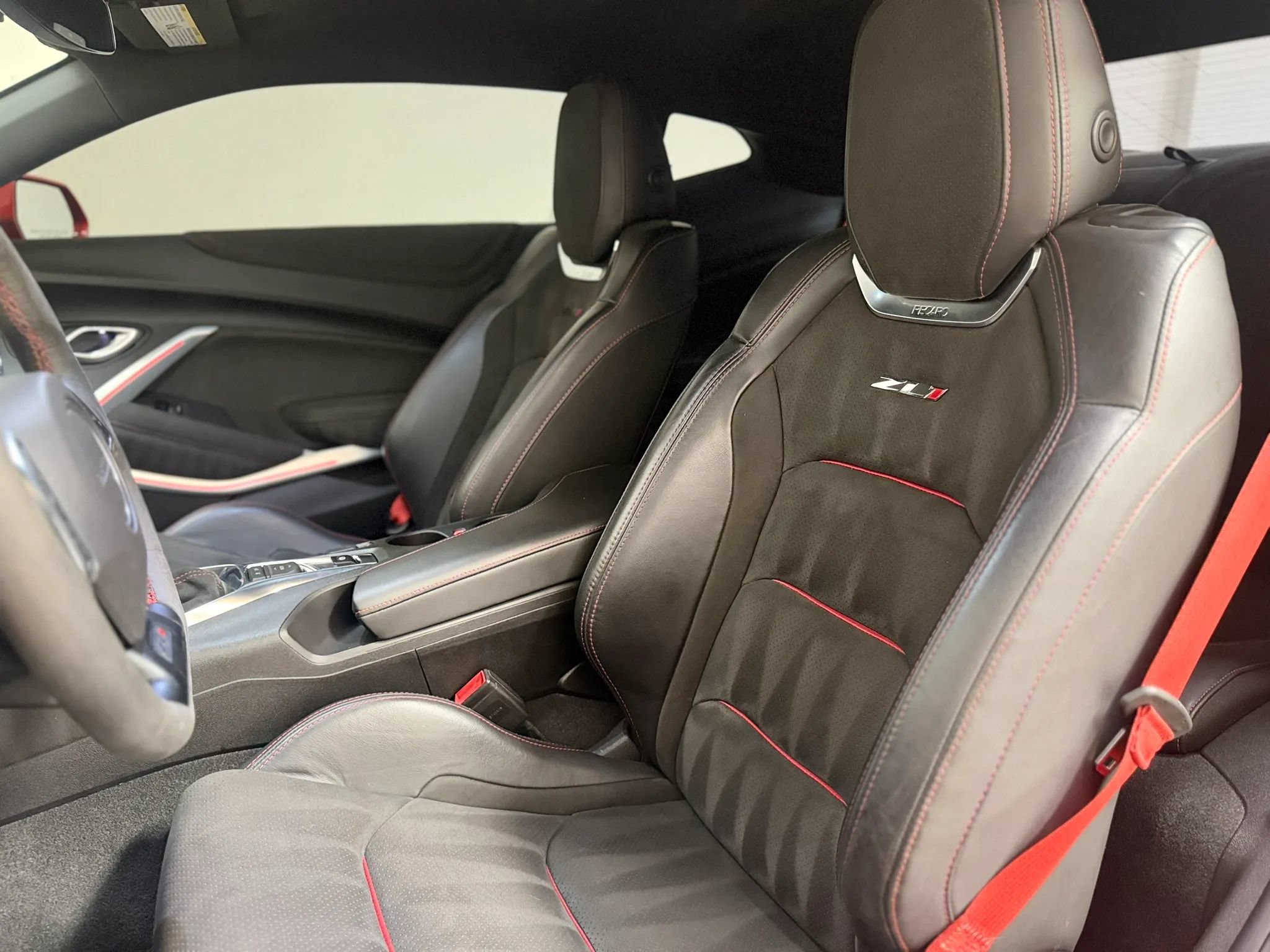 Used 2018 Chevrolet Camaro ZL1 RWD image 16