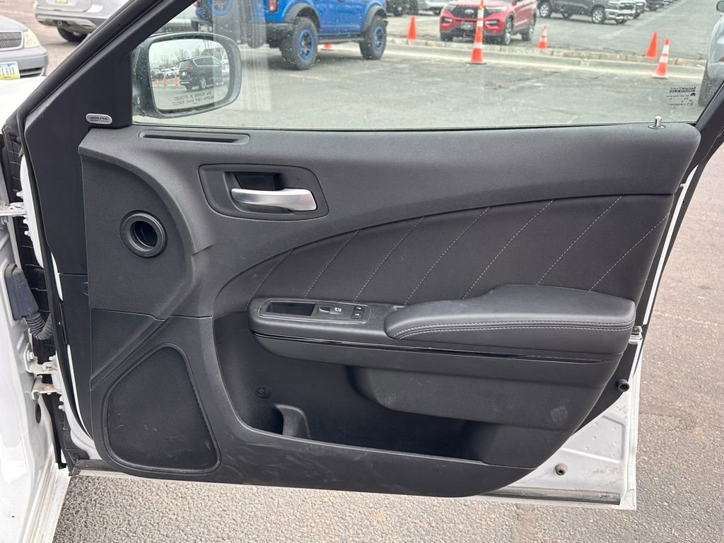 Used 2023 Dodge Charger SXT w/ Blacktop Package image 22