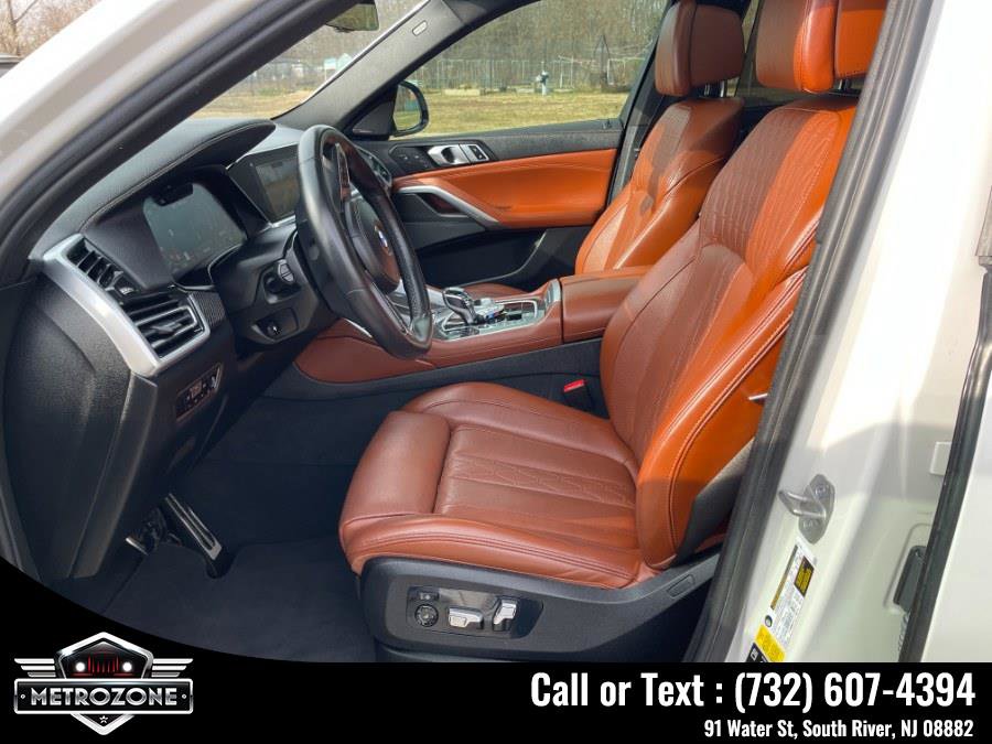 Used 2023 BMW X6 M50i w/ Executive Package image 23