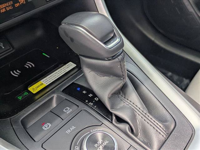 Used 2022 Toyota RAV4 XLE Premium AWD/4WD image 12