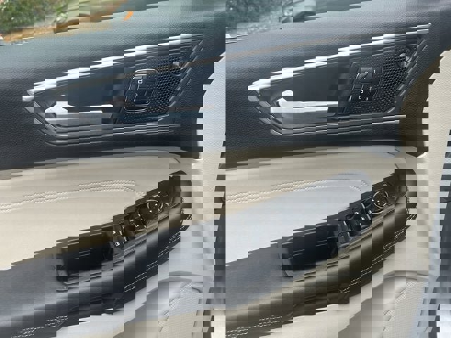 Used 2024 Ford Edge Titanium image 14