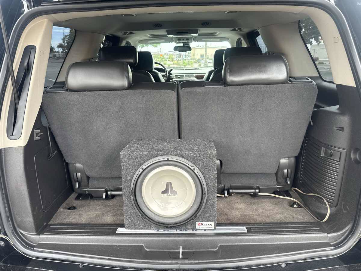 Used 2009 GMC Yukon Denali AWD/4WD image 28