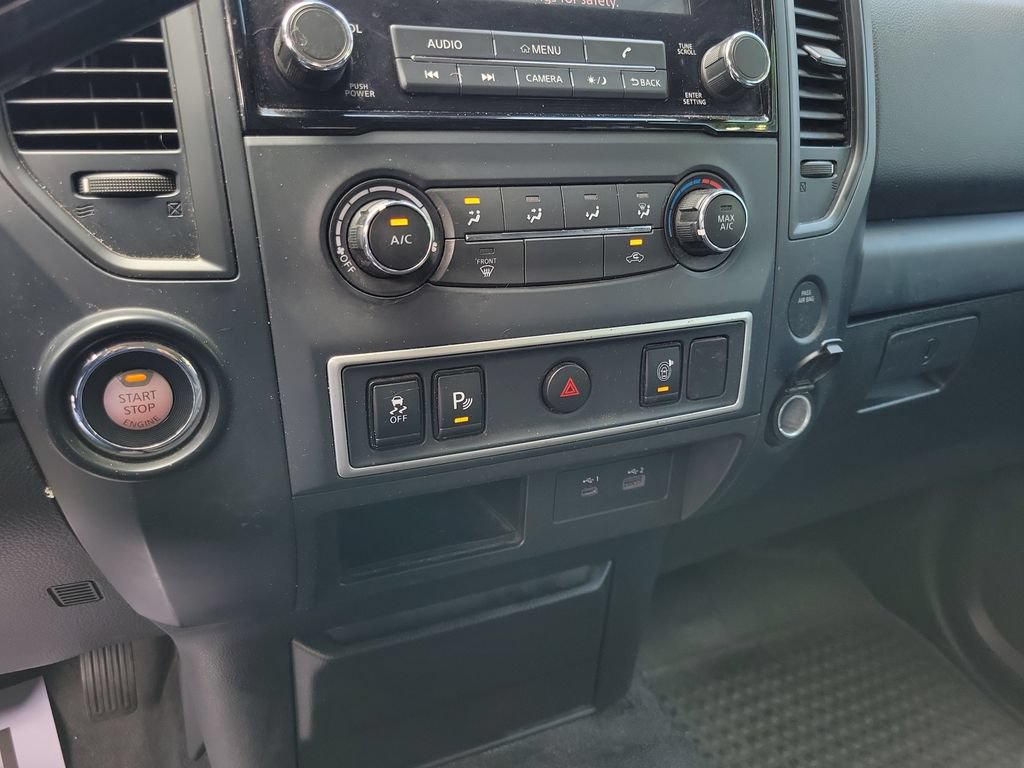 Used 2022 Nissan Titan S RWD image 23