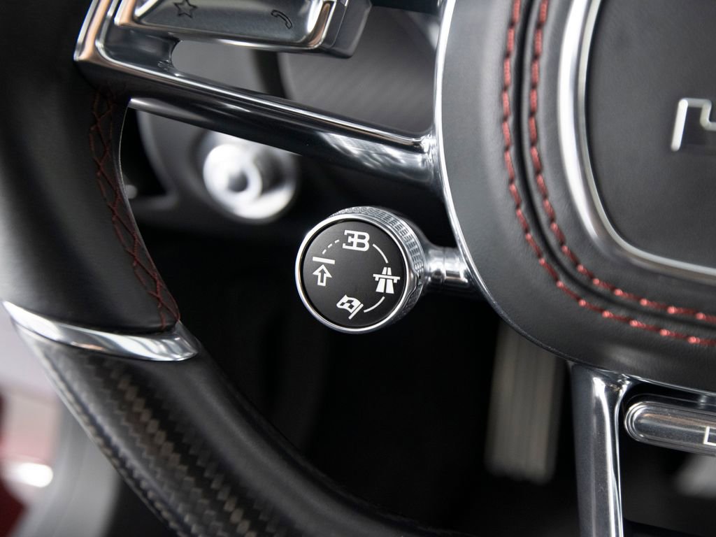 Used 2019 Bugatti Chiron image 36