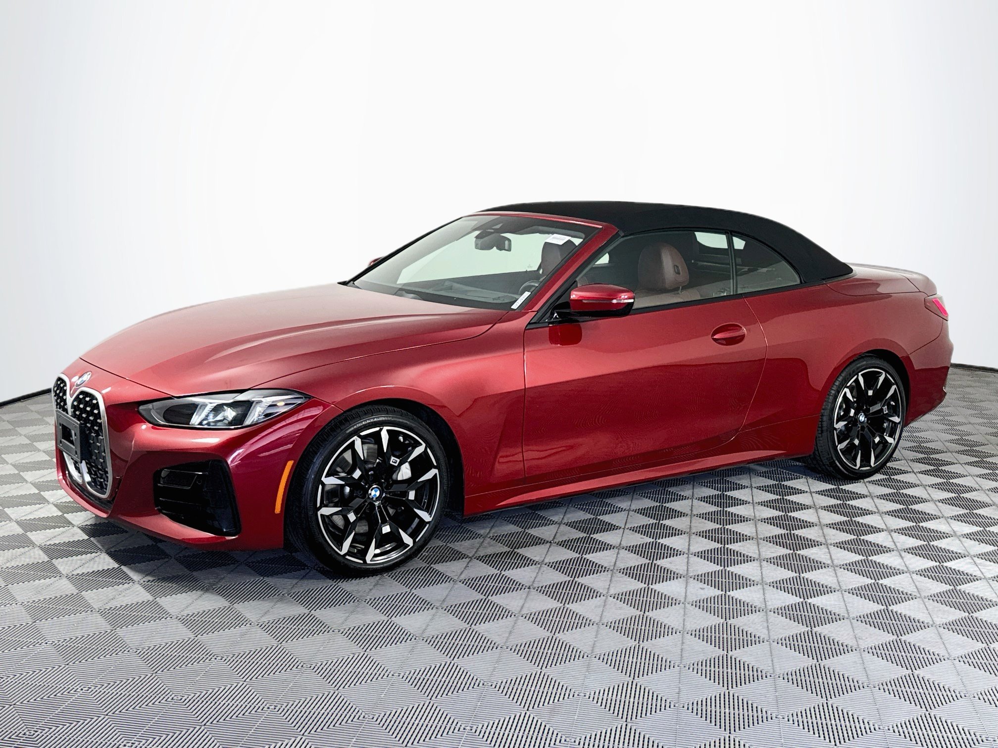 Used 2026 BMW 430i Convertible w/ M Sport Package RWD image 4