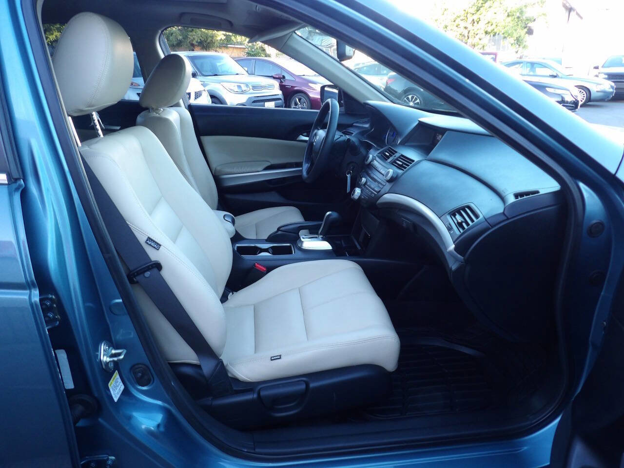 Used 2013 Honda Crosstour EX image 6