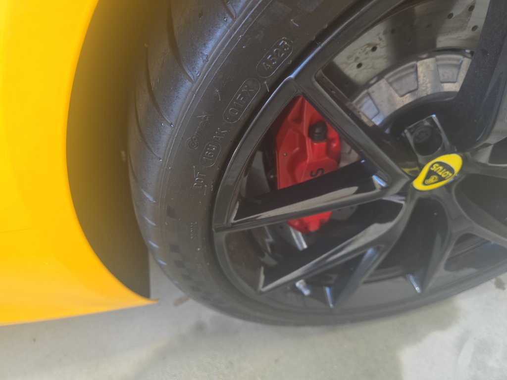 Used 2025 Lotus Emira RWD image 25