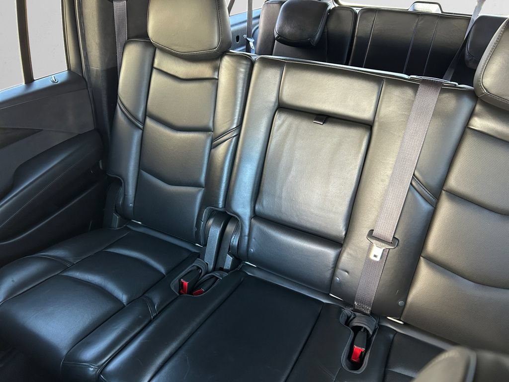 Used 2017 Cadillac Escalade ESV Platinum AWD/4WD image 14