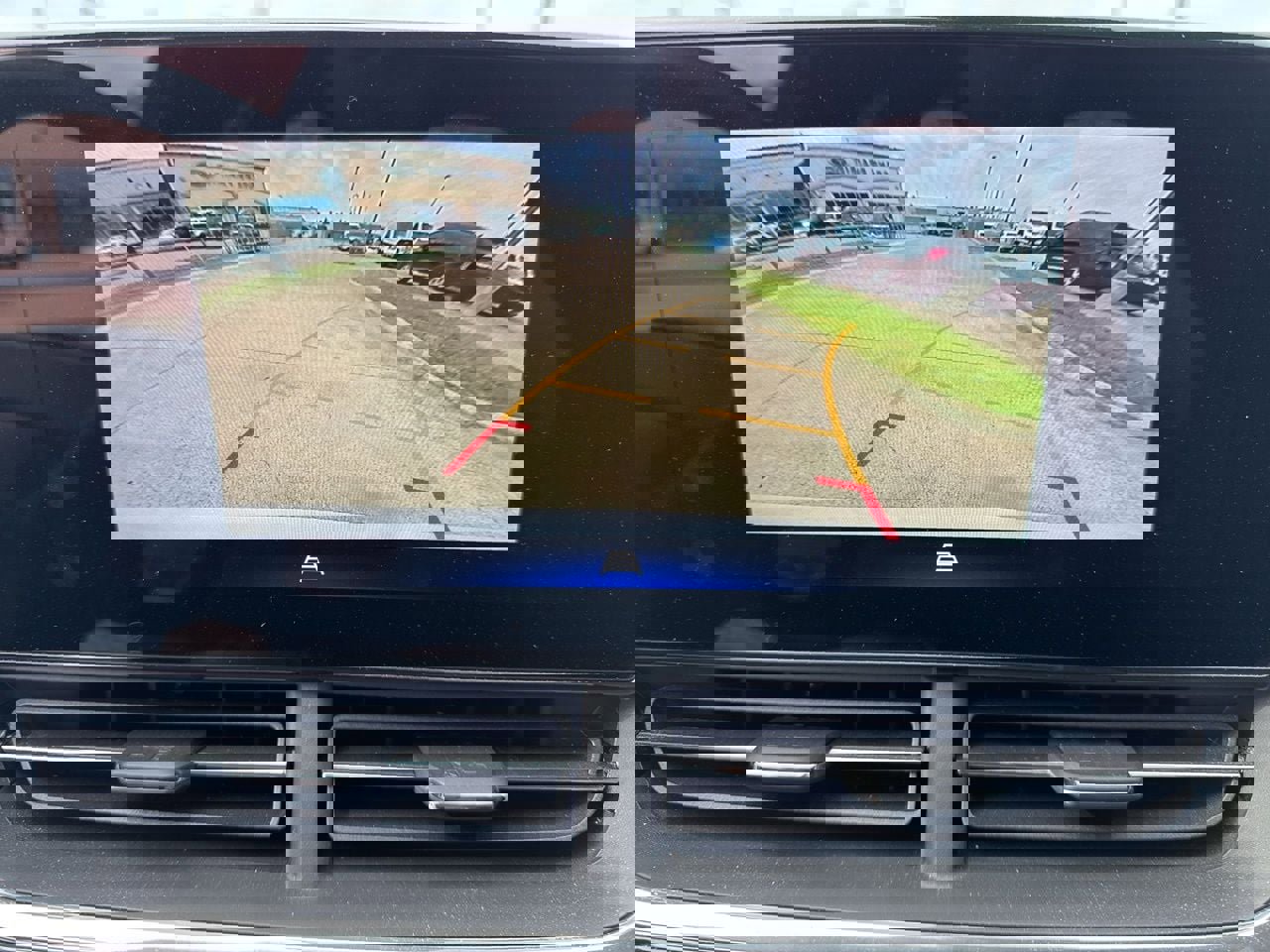 Used 2025 Chevrolet Trax RS image 26