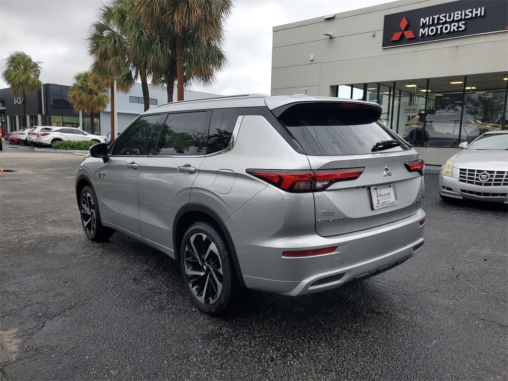 New 2025 Mitsubishi Outlander SEL image 6