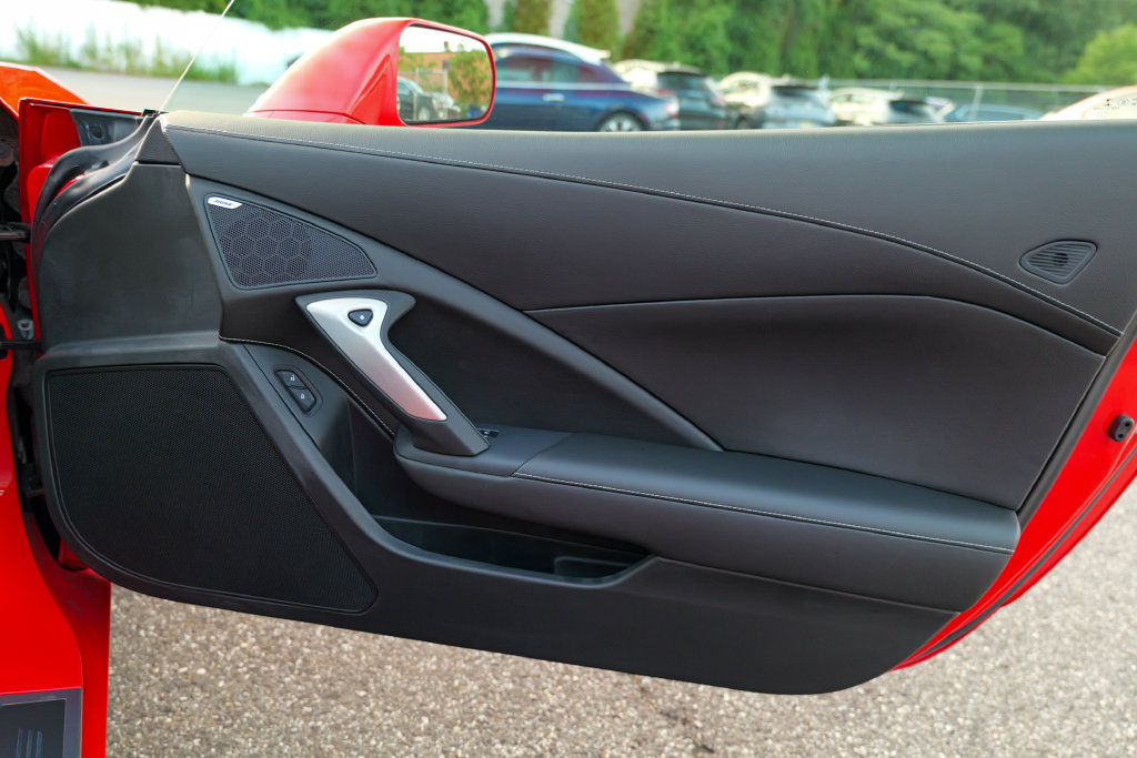 Used 2016 Chevrolet Corvette Stingray Coupe RWD image 28