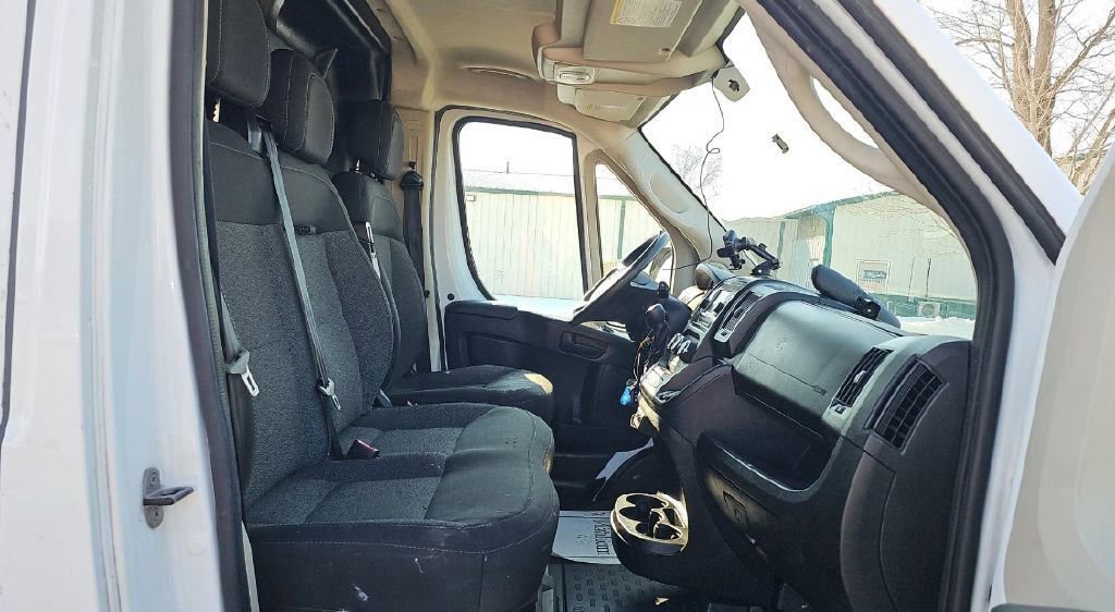 Used 2019 RAM ProMaster 2500 w/ Interior Convenience Group image 2