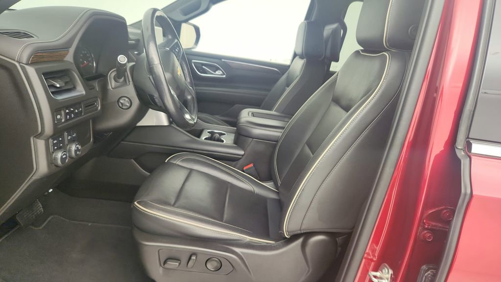 Used 2021 Chevrolet Suburban Premier image 15