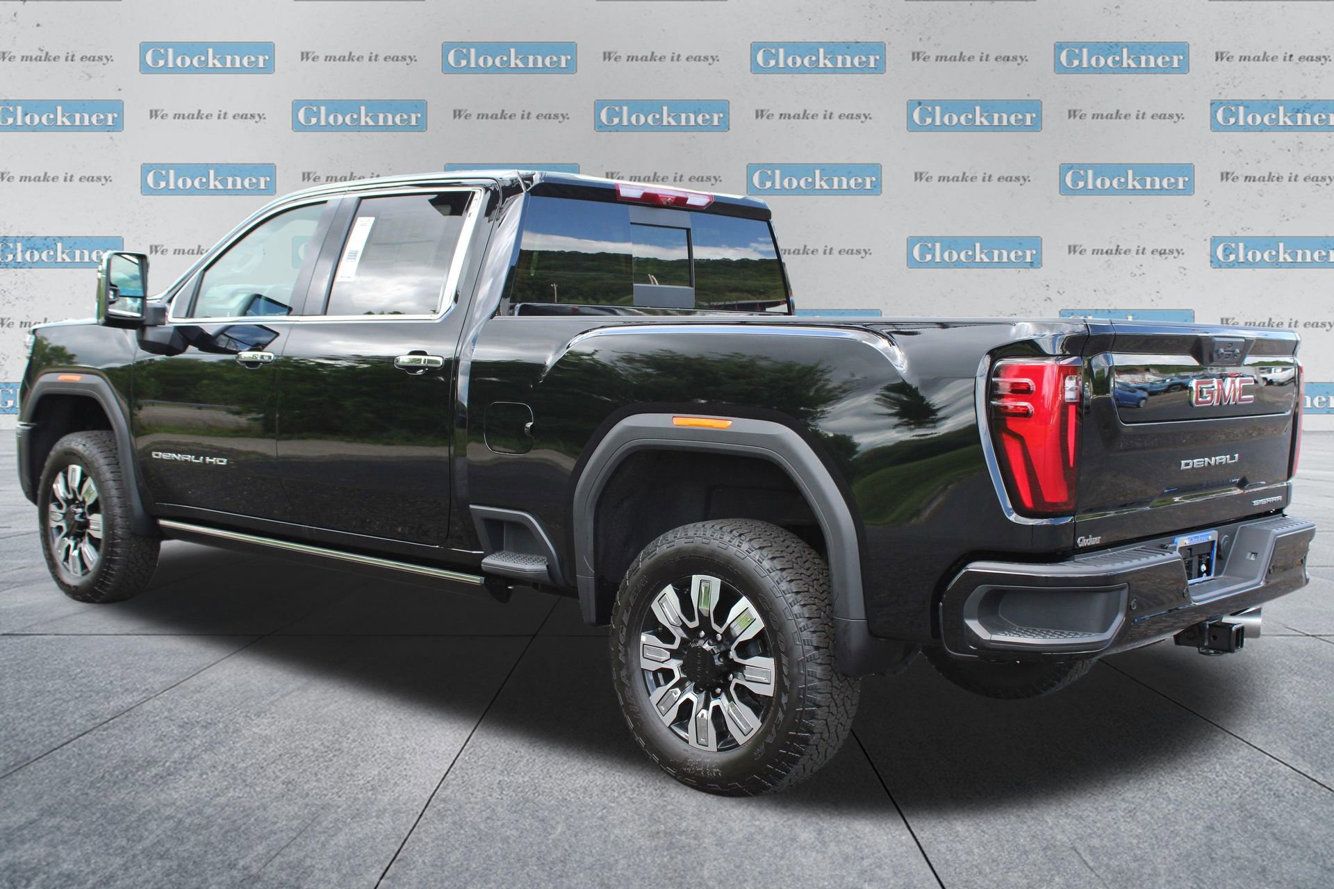 New 2026 GMC Sierra 2500 Denali w/ Technology Package AWD/4WD image 11