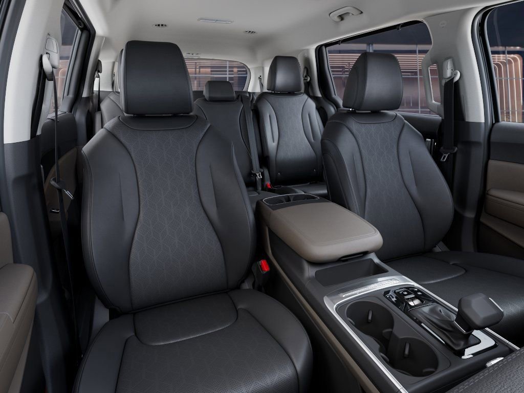 New 2026 Kia Carnival EX FWD image 16