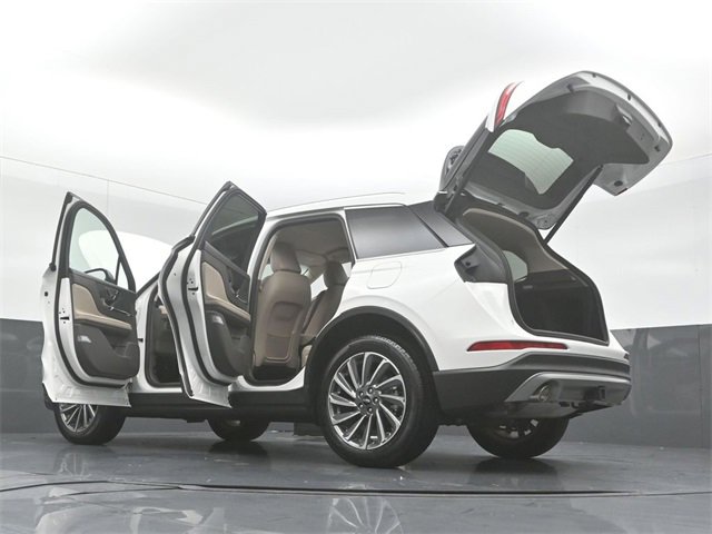 Certified 2023 Lincoln Corsair Reserve w/ Towing Package image 57