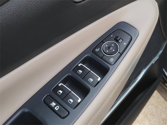 Used 2020 Hyundai Santa Fe SEL w/ Convenience + Premium Package image 18