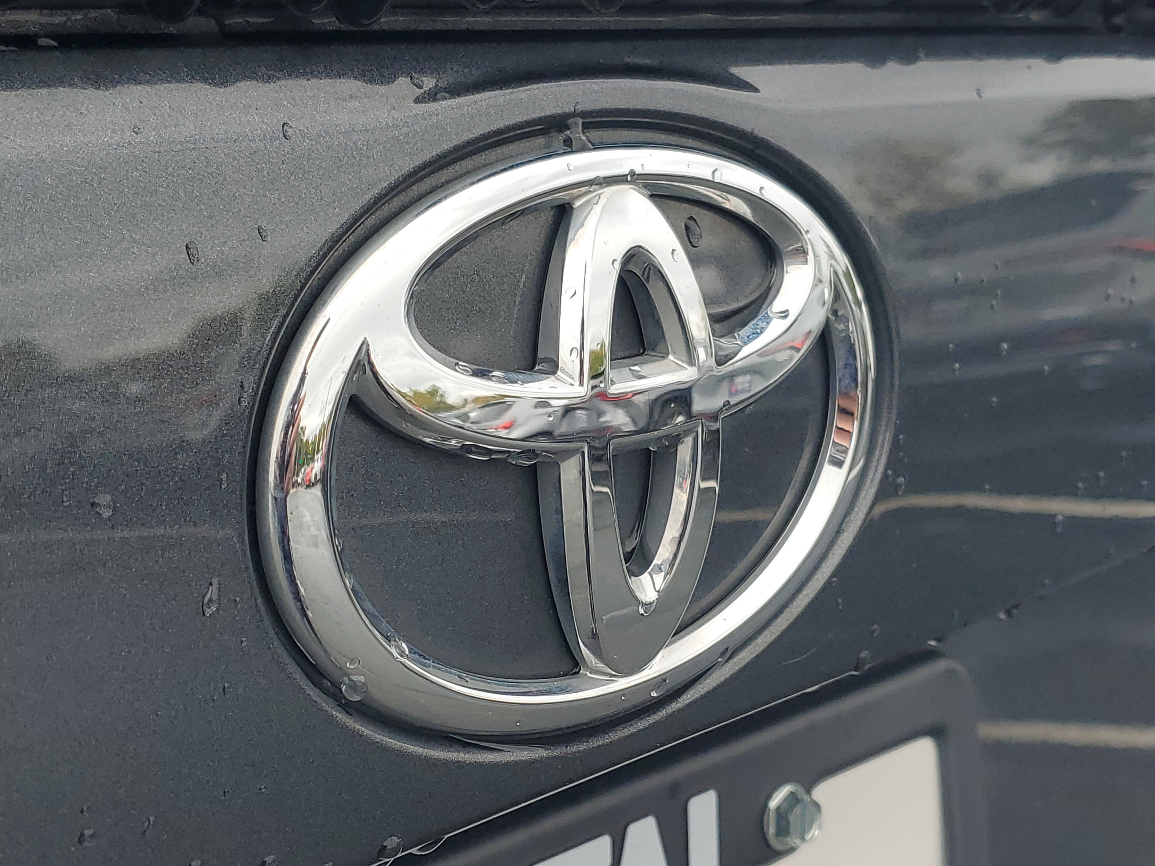 Certified 2024 Toyota RAV4 LE AWD/4WD image 8