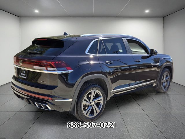 Certified 2024 Volkswagen Atlas Cross Sport SEL R-Line AWD/4WD image 5