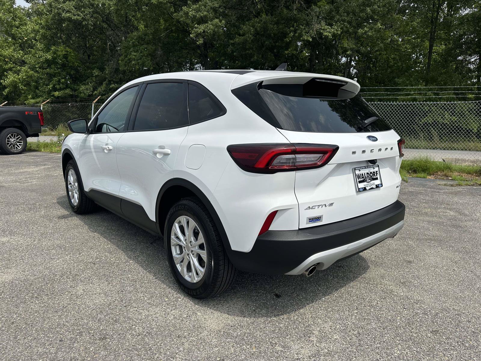 Used 2025 Ford Escape Active AWD/4WD image 4