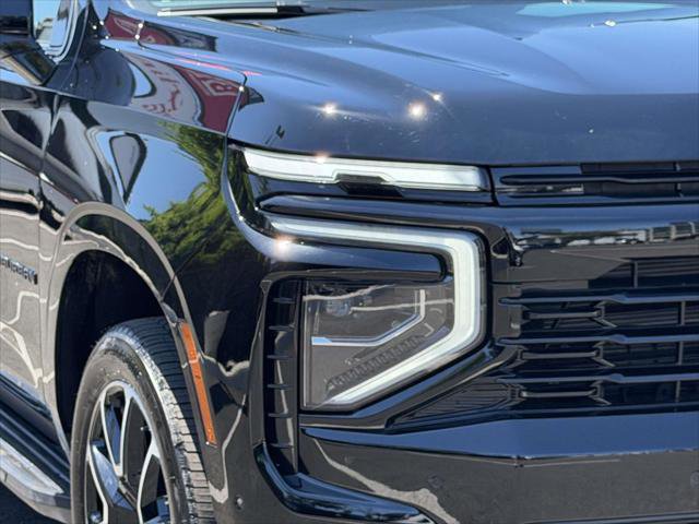 Used 2026 Chevrolet Suburban RST w/ RST Capability Package AWD/4WD image 12