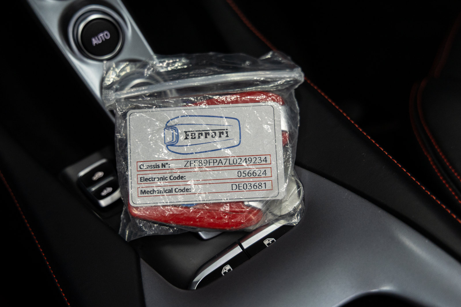 Used 2020 Ferrari Portofino RWD image 57