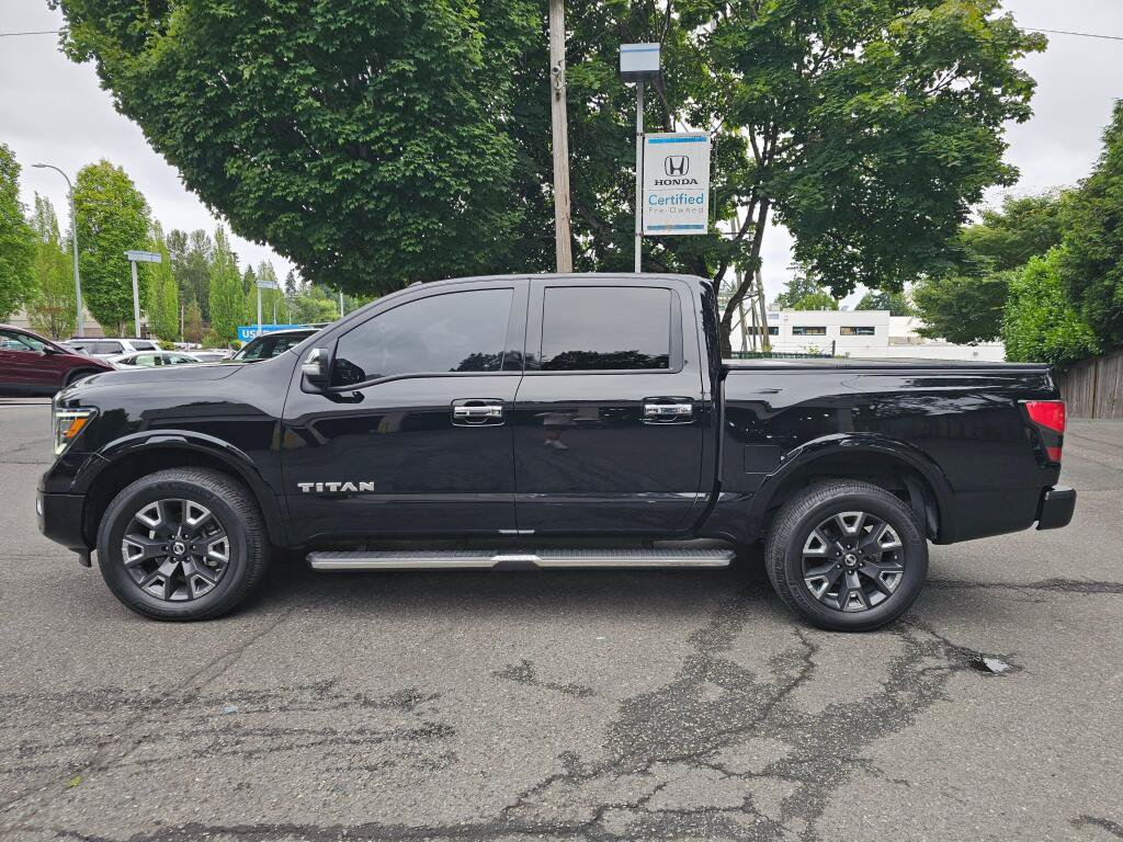 Used 2021 Nissan Titan Platinum Reserve AWD/4WD image 4