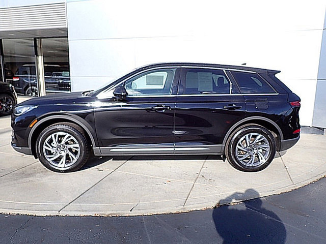 Certified 2023 Lincoln Corsair AWD w/ Equipment Group 101A image 2