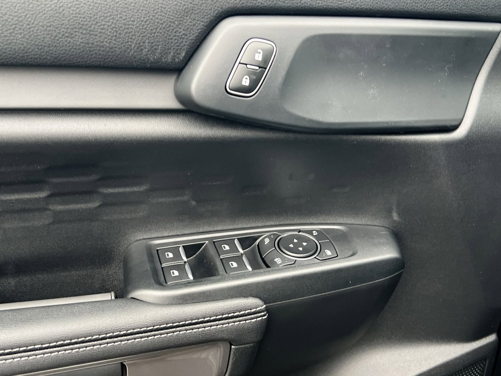 New 2025 Ford Ranger XLT w/ FX4 Off-Road Package image 15