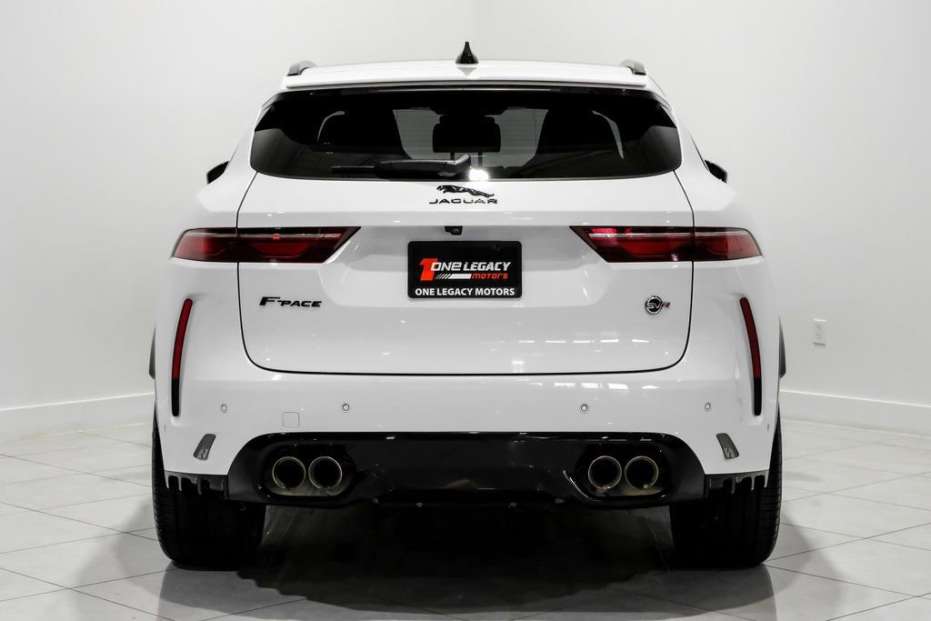 Used 2023 Jaguar F-PACE SVR image 8