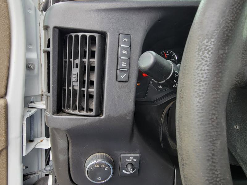 Used 2016 Chevrolet Express 2500 image 22